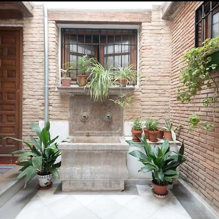 Atico Con Terracita Y Vistas Alhambra, Centro Apartment Granada Exterior photo